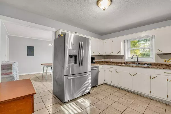 635 Allen Rd, Maben, MS 39750