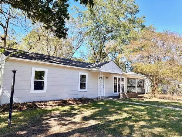 103 Beech St, Columbus, MS 39702