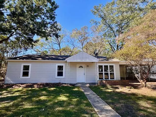 103 Beech St, Columbus, MS 39702