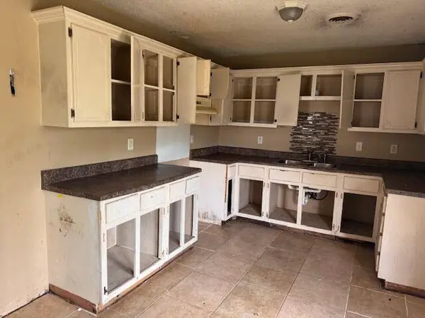 423 Grenada Ave, Grenada, MS 38901