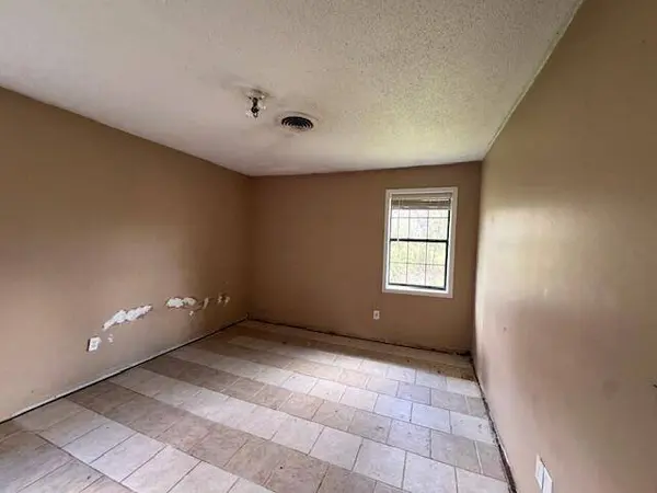 423 Grenada Ave, Grenada, MS 38901