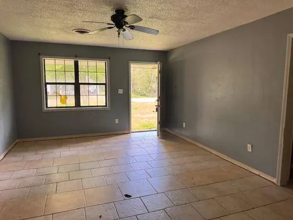 423 Grenada Ave, Grenada, MS 38901