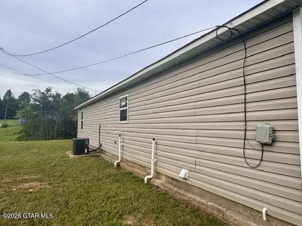 6095 Young Crossing RD, Louisville, MS 39339