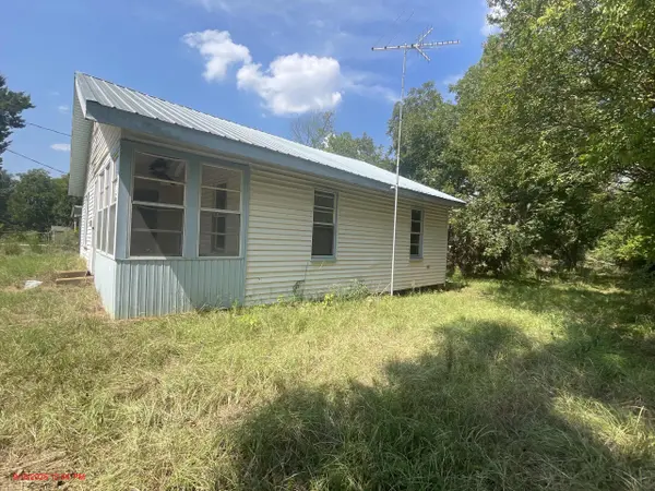 2403 Holmes Rd, Marshall, TX 75672-0823