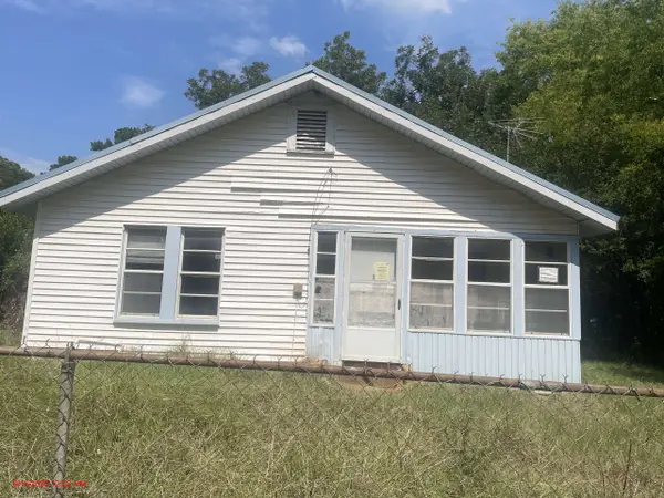 2403 Holmes Rd, Marshall, TX 75672-0823