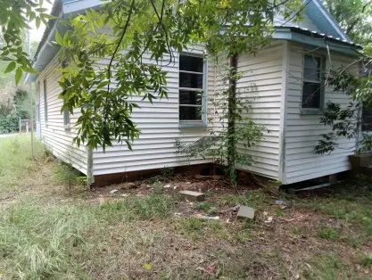 2403 Holmes Rd, Marshall, TX 75672-0823