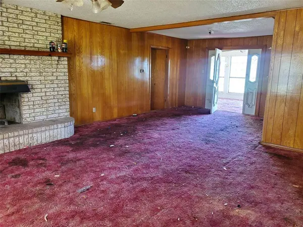 8740 County Road 2403, Tool, TX 75143