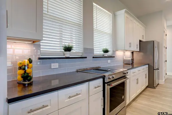 9426 County Road 1200, Athens, TX 75751