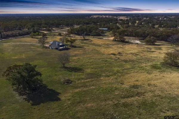 9426 County Road 1200, Athens, TX 75751