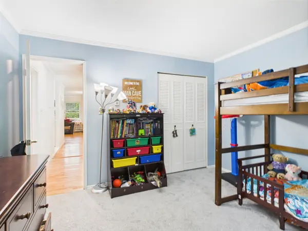 32 Ferncroft Park, Ramsey, NJ 07446-2575