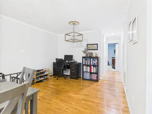 32 Ferncroft Park, Ramsey, NJ 07446-2575