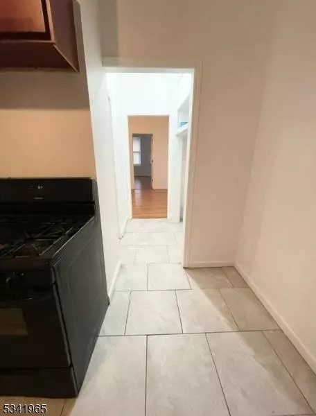 595 15th Ave, Newark City, NJ 07103