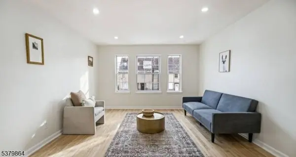 695 S 11th St 2nd Floor, Newark City, NJ 07103