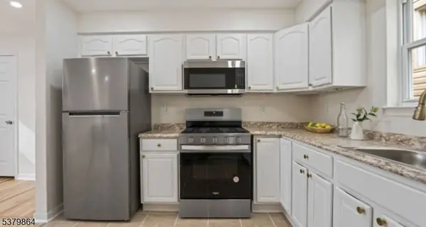 695 S 11th St 2nd Floor, Newark City, NJ 07103