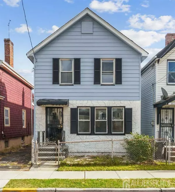 326 Ogden ST, Orange, NJ 07050