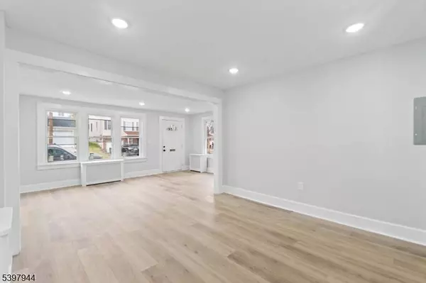 326 Ogden St, City Of Orange Twp., NJ 07050