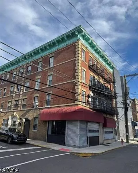 5902 Madison St, West New York Town, NJ 07093