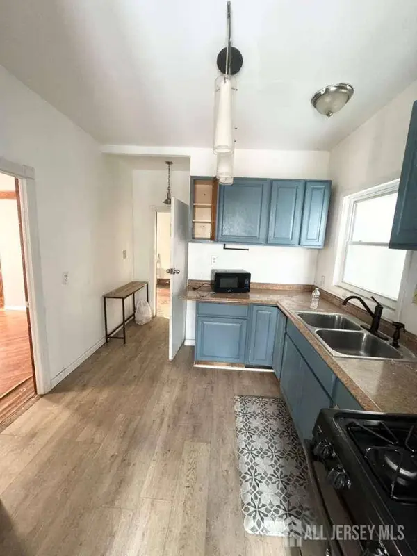 174 Munn AVE, Irvington, NJ 07111