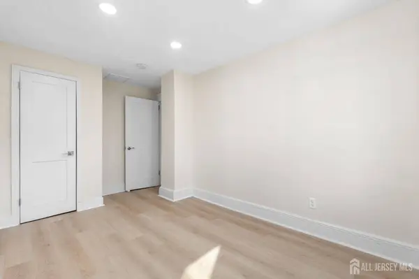 125 Brookside AVE, Irvington, NJ 07111