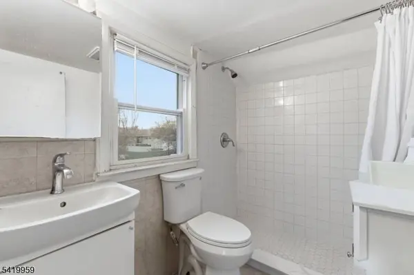 1490 Champlain Sq, Teaneck Twp., NJ 07666