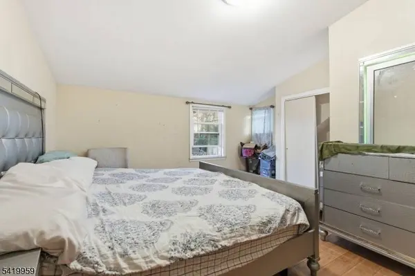 1490 Champlain Sq, Teaneck Twp., NJ 07666