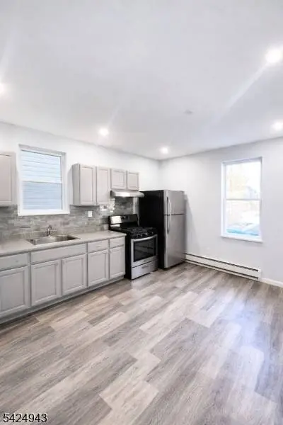 195 22Nd St 2nd Floor, Irvington Twp., NJ 07111