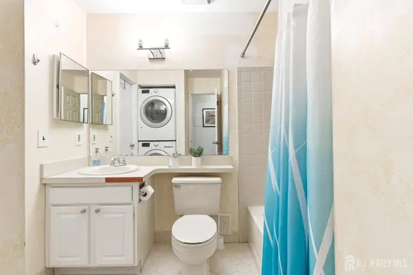 102 Morgan PL, East Brunswick, NJ 08816