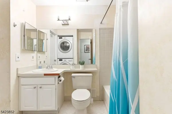 102 Morgan Pl, East Brunswick Twp., NJ 08816