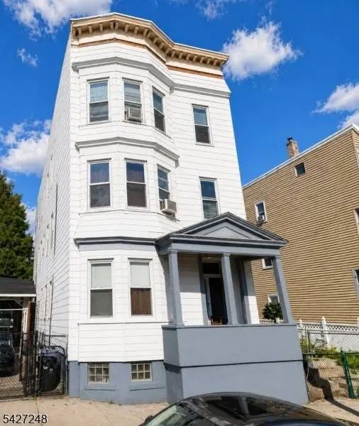 8-10 Horatio St, Newark City, NJ 07105