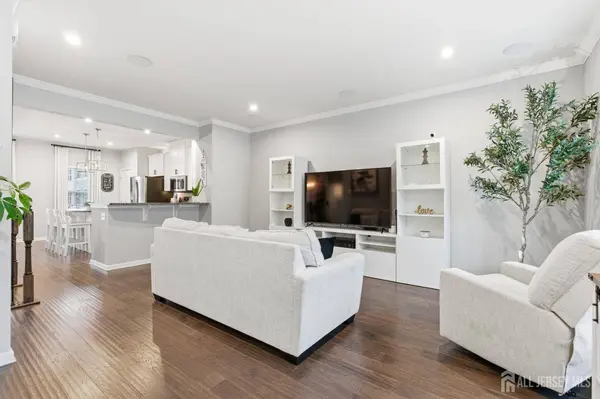 706 Bayside CT, South Amboy, NJ 08879