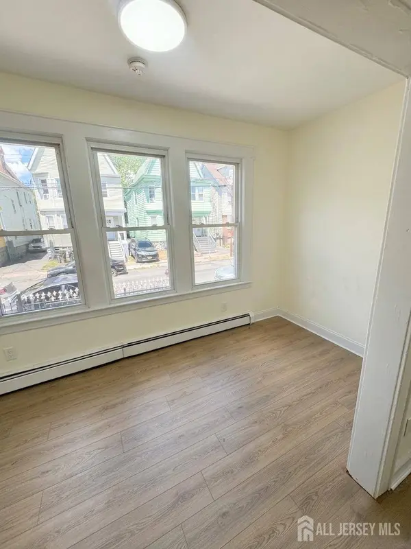 186 Isabella AVE #1st, Irvington, NJ 07111