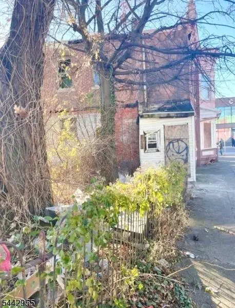 1476 Mount Ephraim Ave, Camden City, NJ 08104
