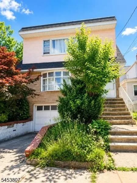 52 Valley St, Newark City, NJ 07106