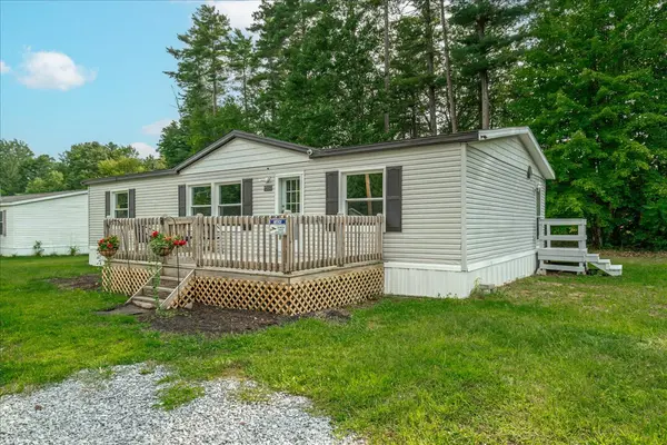 900 Rock City Rd #55, Ballston Spa, NY 12020-2914
