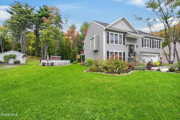 562 Ny Highway 355, Wynantskill, NY 12198