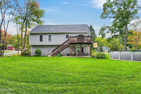562 Ny Highway 355, Wynantskill, NY 12198