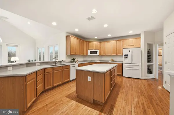5446 LICK RIVER LN, Gainesville, VA 20155