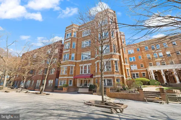 1820 CLYDESDALE PL NW #4, Washington, DC 20009