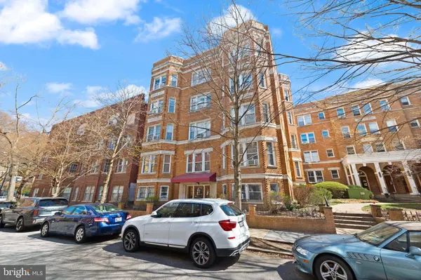 1820 CLYDESDALE PL NW #4, Washington, DC 20009