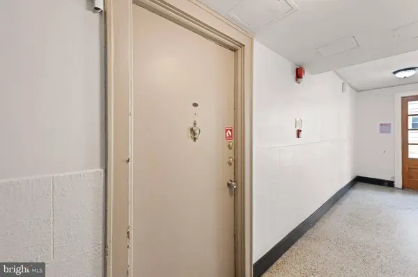 1820 CLYDESDALE PL NW #4, Washington, DC 20009