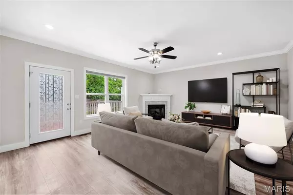 7729 Dale AVE, St Louis, MO 63117