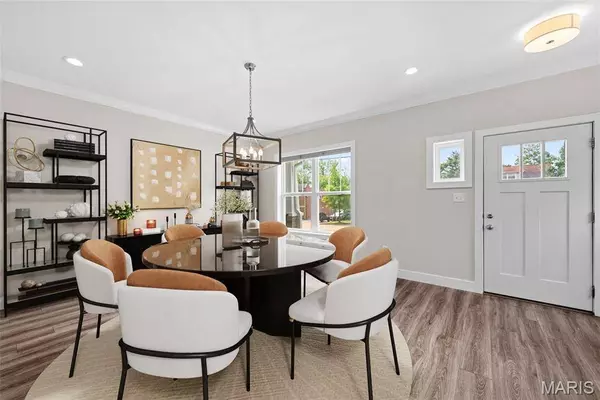 7729 Dale AVE, St Louis, MO 63117