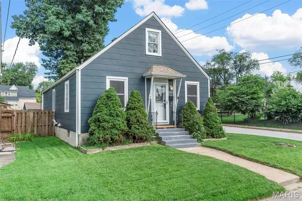 503 S Benton AVE, St Charles, MO 63301