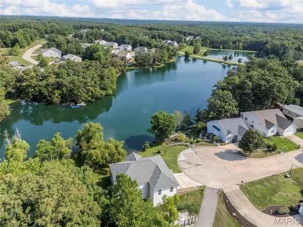 620 Indian Lake DR, Wright City, MO 63390