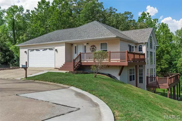 620 Indian Lake DR, Wright City, MO 63390