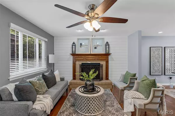 344 Mason Ridge DR, St Charles, MO 63304