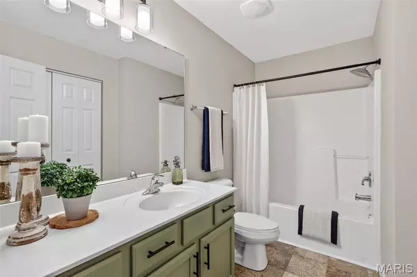 531 Indian Lake DR, Wright City, MO 63390