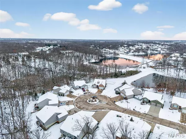 482 Indian Lake DR, Wright City, MO 63390