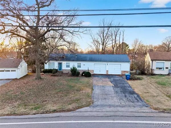 12131 McKelvey RD, Maryland Heights, MO 63043