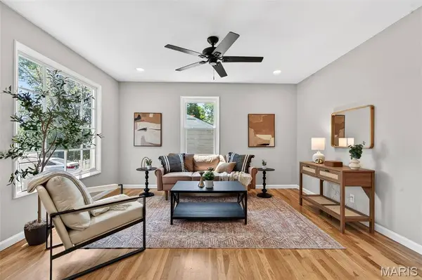 12131 McKelvey RD, Maryland Heights, MO 63043